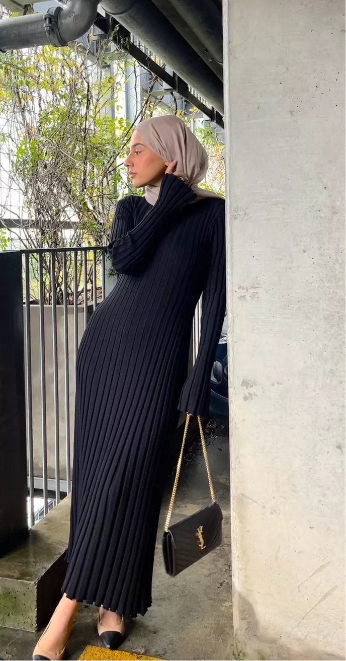 Elysian Elegance: Ribbed Long Sleeve Maxi Dress